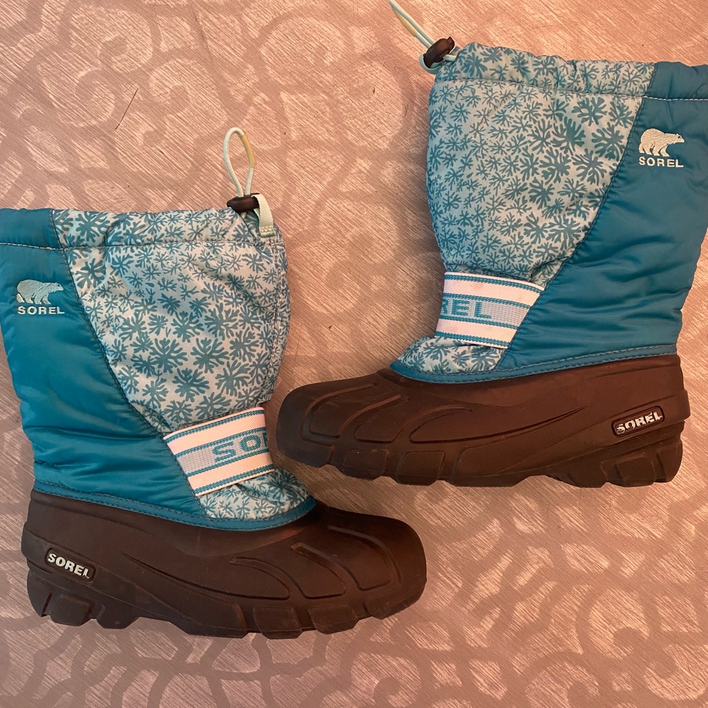 Sorel Blue Snowflake Insulted Winter Snow Boots Girls Size 5